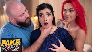 Nehanebné pakistanské dievča sa zobudí sexuálne s trojkou perverzných britských párov
