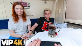 Mladý červený mia anal berie sex pre mimozemskú pozornosť vo vlaku
