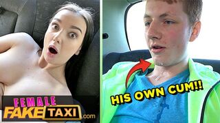Lady Gang sa zbláznila, keď fajčila svojho veľkého vtáka v taxíku