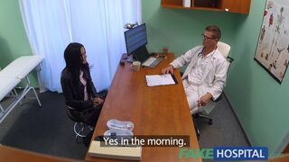 Amanda Black šuká na klinike svojho doktora