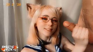 Sladká líška, ktorá fajčí susedovho chlapa a prehĺta všetko v cosplayi