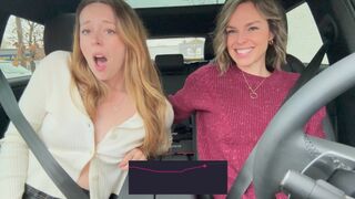 Nadia Foxx a Serenity Cox Car lesbian šuká lenivé vtáky
