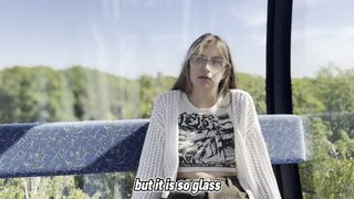 Chcel mi vyfajčiť vtáka na festivale, ale bol vyjebaný a nastriekaný na tvár