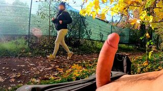 Park penis flash: nehanebný milf nemohol odolať tvrdej hrude jebať