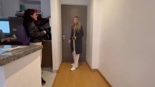 Robím lesbické túžby dievčaťa odvedľa z vďačnosti