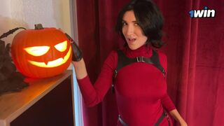 V Halloween večer, Ada wong zabudol nosiť nohavičky a dostať sa tvrdo do riti