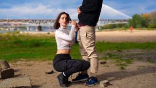 Verejné fuck vlog: deepthroat a neočakávané načítanie kundičky