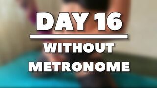 Milf masturbuje s umelým kohútom - Deň 16 bez metronómu
