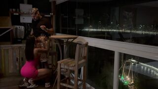 Pohár chlastu sa zmenil na horúcu jebačku na balkóne