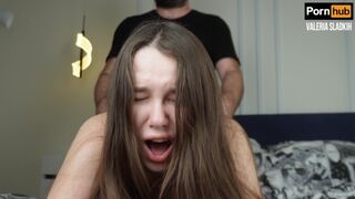 Valeria Sladkih je análny orgazmus - kurva poskakuje zo zadku