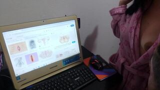 Trieda anatómie a divoký jebať s horúcou milf nevlastná matka s prírodnými kozami