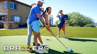 BRAZZZÉRI - Luna Star podvádza manžela s golfovým trénerom skôr než sa učiť nový šport