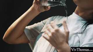 Krásne hnedé vlasy mastné navzájom horúce a 69-