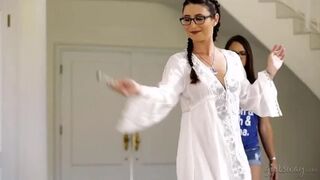 Alice sa miluje s afroditom